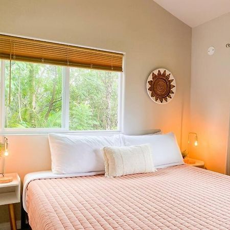 Hibiscus Hale, Full Kitchen, King Bed, Parking Apartment Keaau Bagian luar foto