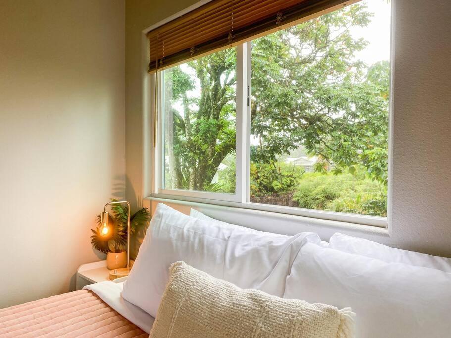 Hibiscus Hale, Full Kitchen, King Bed, Parking Apartment Keaau Bagian luar foto